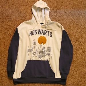 Harry Potter Hogwarts Pullover Sweater Size Medium